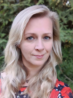 jana fryckova